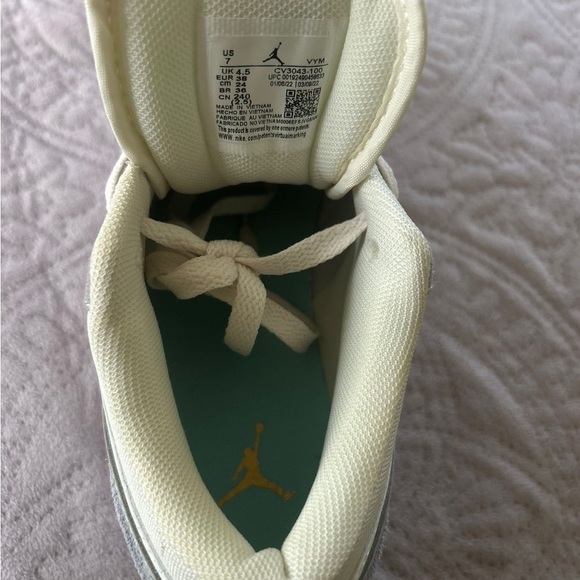 🪻🤍Air Jordan 1 Low 'París' CV3043-100🤍🪻 - Picture 7 of 7